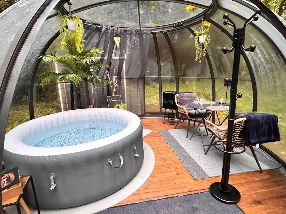 Holiday home Gite Bihan 4P Piscine Ou Jacuzzi Saint-Evarzec France